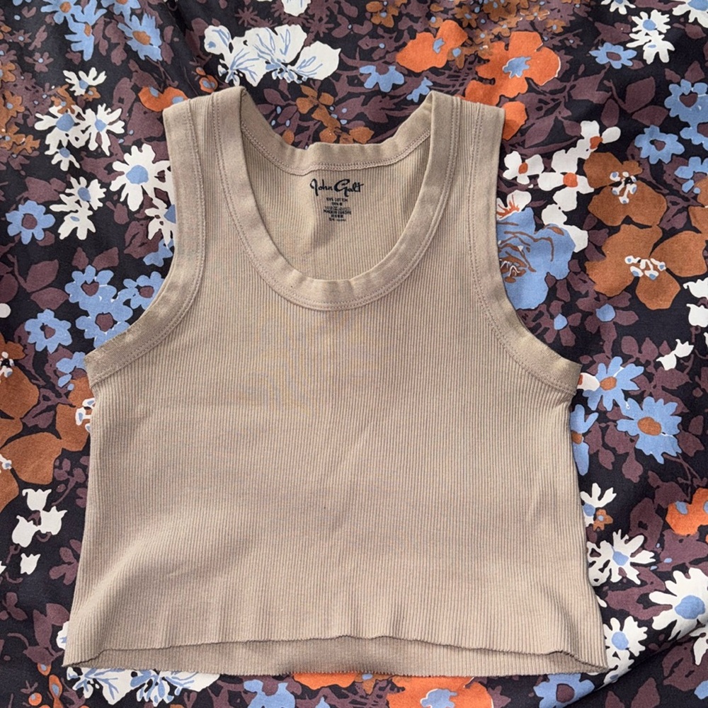 BRANDY MELVILLE TANK TOP